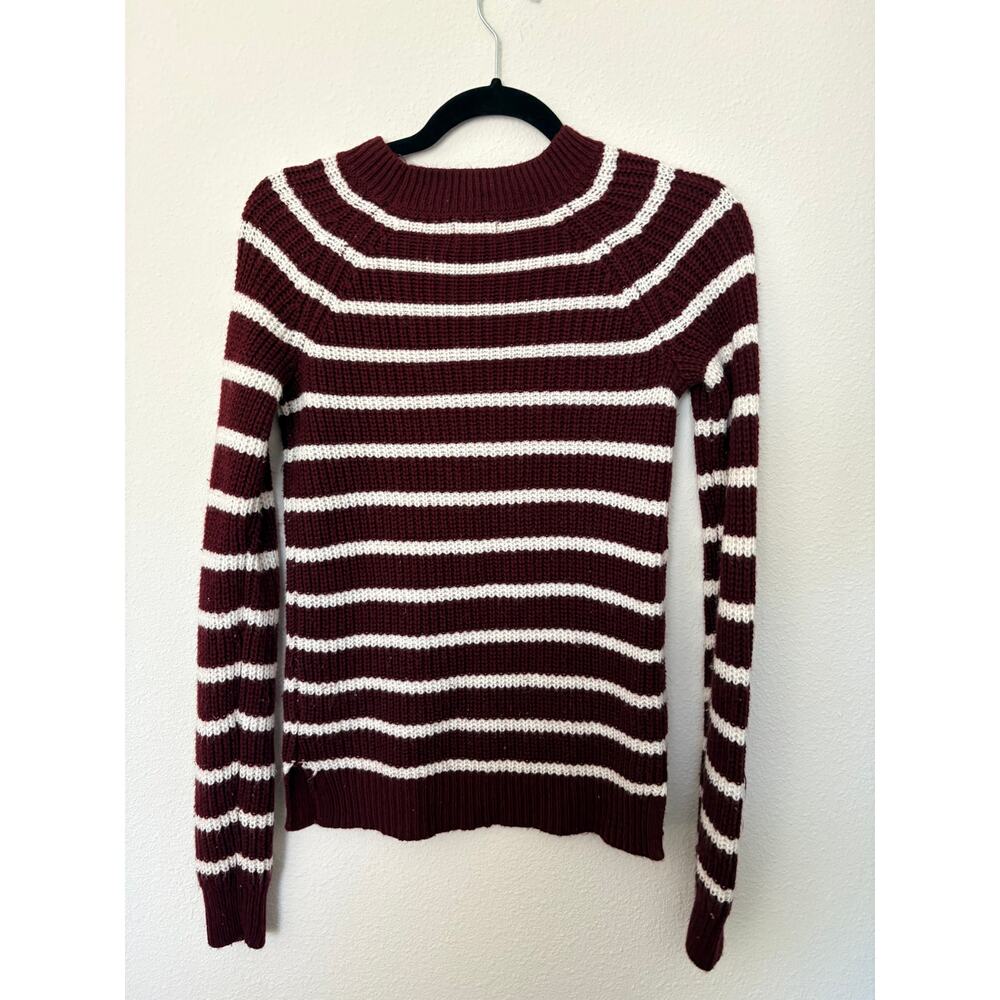 SO Sweater Size Small - Picture 2 of 5